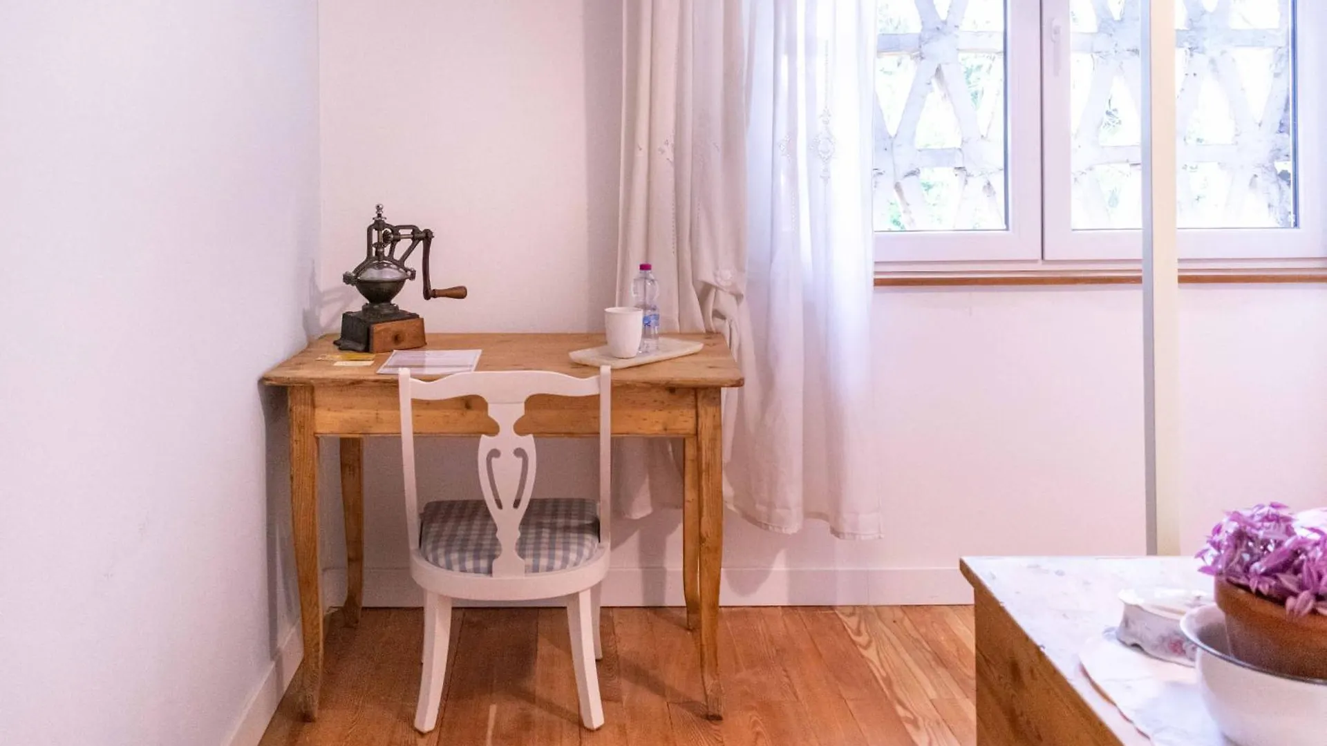 Damenona Camere Vintage Sulle Dolomiti Santa Giustina  Homestay